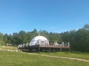 Частный дом на берегу Ладожского озера