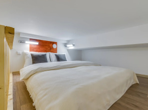 Апартаменты Zverinskiy 1