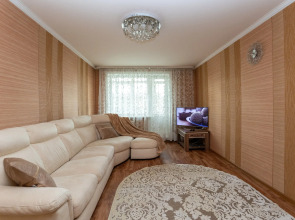 Квартира Уютная Трёхкомнатная