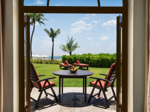 Отель JA The Resort - JA Palm Tree Court