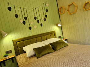 Кемпинг Эко-Парк Шмели