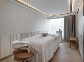 Отель TRIBE Living Bangkok Sukhumvit 39 by AccorHotels