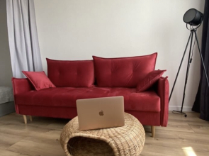 Апартаменты с видом на город на бульваре 75-летия Победы 1