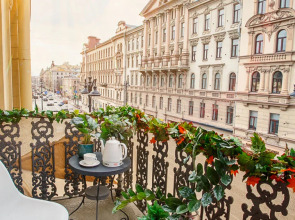 Апартаменты на Большом 13 Балкон