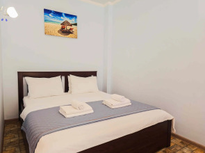 Квартира Студия на тихой улице с красивым фонтаном во дворе