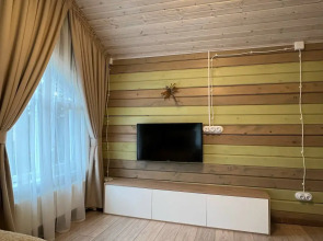 Частный дом У озера