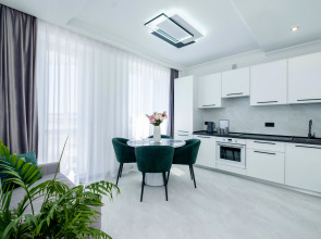 Квартира MaTur Home в центре у метро с шикарным видом