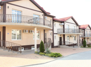 Отель Черноморский