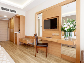 Salamis Bay Conti Resort Hotel