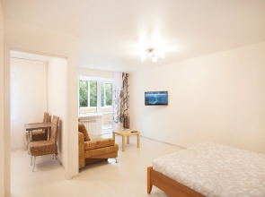 Апартаменты Второй Дом на Бажова 74