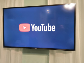 Квартира Беляева 42 на 19 этаже