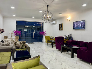 Отель Castle Family