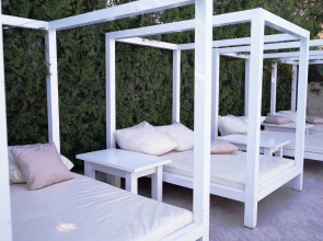 Отель Александр