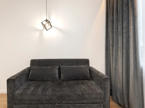 Квартира уютная трехкомнатная с двумя балконами рядом с островом Канта