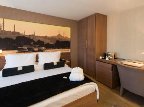 Boutique Saint Sophia Hotel