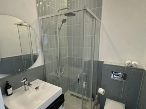 Квартира Современная студия среди высоток