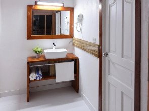 Гостевой дом Batuta Maldives Fourson