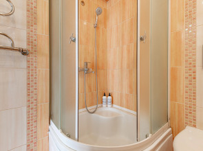 Квартира 2-к у Залива на Крылова 5 от RentAp