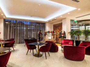 Отель Ramada and Suites by Wyndham Yerevan