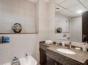 Апартаменты Welcome Home in Bay Central Tower