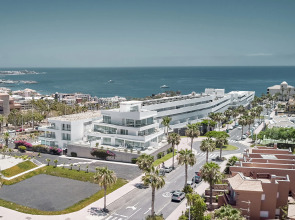 Отель Baobab Suites