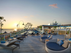 Курортный отель Aston Canggu Beach Resort