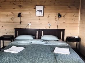 Частный дом Дом-студия на берегу озера