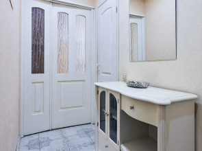 Апартаменты на улице Азовской 12/1