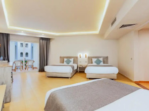 SUNRISE Alma Bay Resort