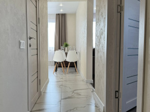 Квартира Рядом с Метро и Видом на Закат