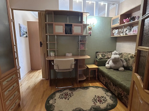 Квартира 2-х комнатная в центре посёлка Тульского