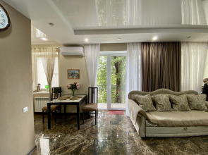 Апартаменты на Рабоче-Крестьянской 7