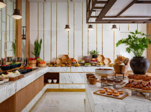 The Ritz-Carlton, Baku