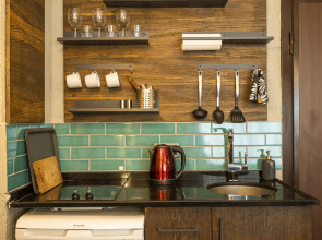 Апарт-отель  Cube Suites