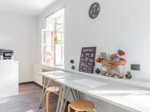 Меблированные комнаты Монохром