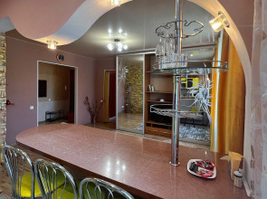 Апартаменты "Granada" Отличный вариант двухкомнатной квартиры в центре города недалеко от ЖД Вокзала