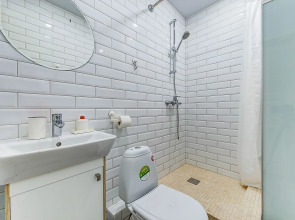 Апартаменты Red Curtains Studio