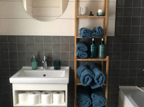 Гостевой дом атмосферный с камином около леса Dacha.Les