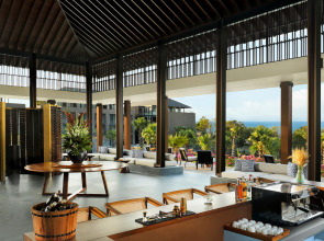Отель Radisson Blu Bali Uluwatu