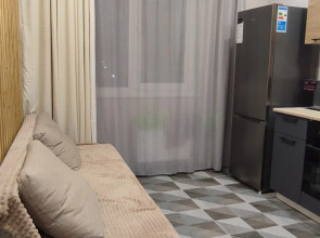 Апартаменты еЖИВИка Автомобилистов 13