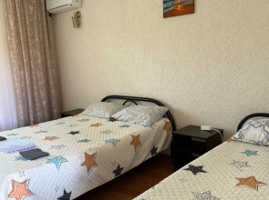 Гостевой дом с бассейном Уральский