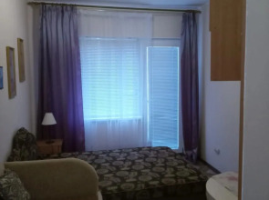 Апартаменты На Базе Отдыха Любоморье