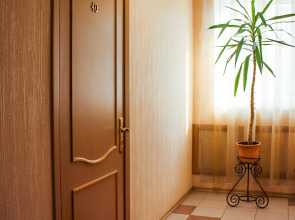 Отель Адамас