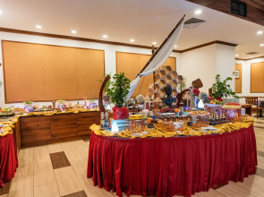 Отель Hulhule Island