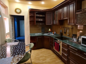 Апартаменты во Дворе Главного Офиса Норникеля