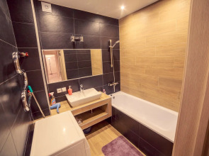 Апартаменты Октябрьской Революции 19