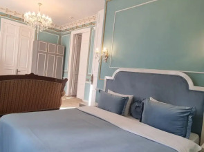 Apartments History 1870