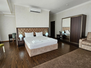 Отель Grand Turon Plaza