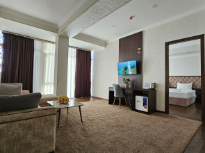 Отель Grand Turon Plaza