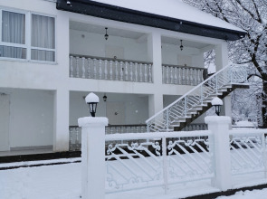 Гостевой дом Большой гостевой дом Ореховая роща